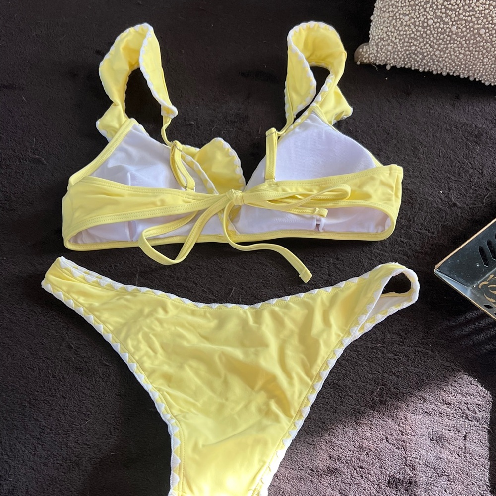 Yellow Ruffled Bikini Set - Picture 2 of 2